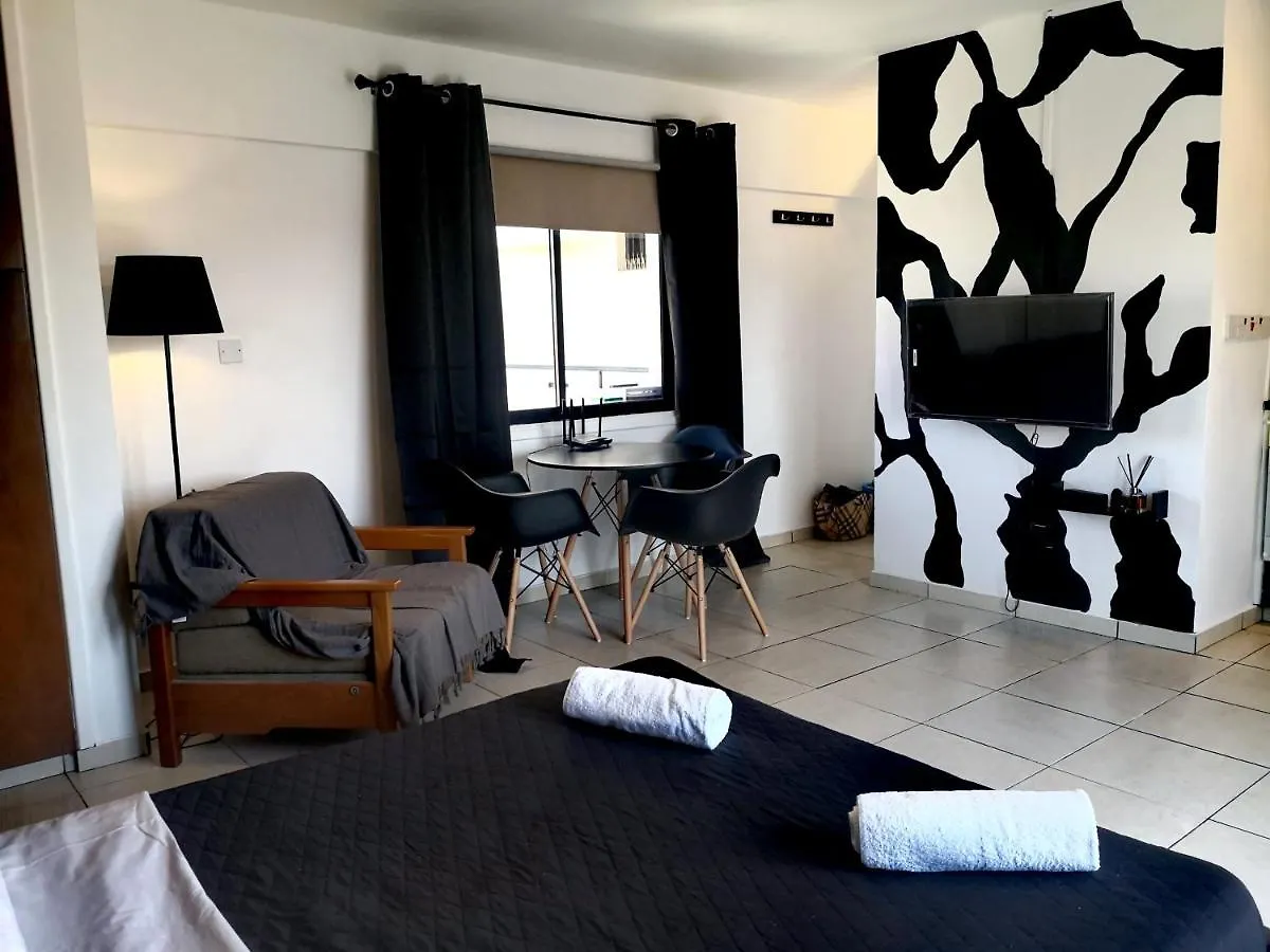 St Lazaros, Larnaca Center Studio Scala Apartament