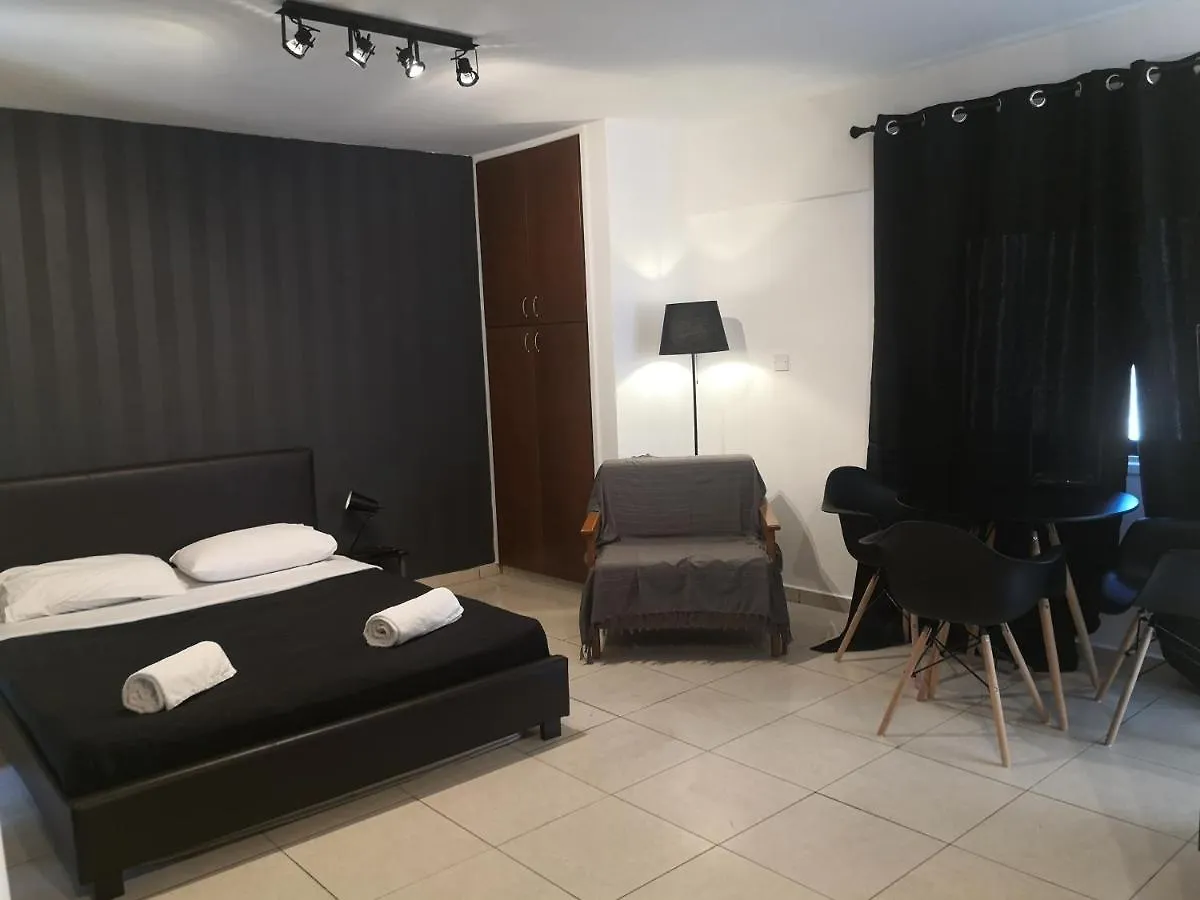 St Lazaros, Larnaca Center Studio Scala Apartament